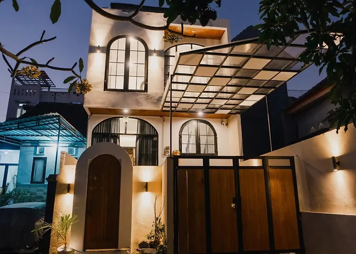 Sari Buana Villa *
