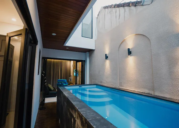 Sari Buana Villa *