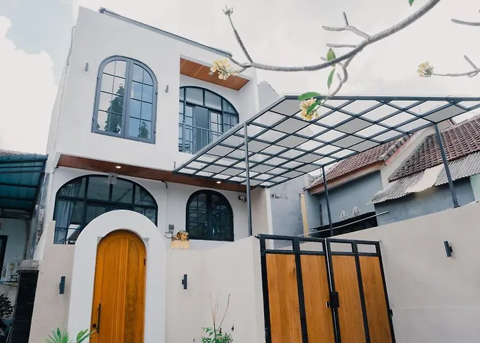 Sari Buana Villa *